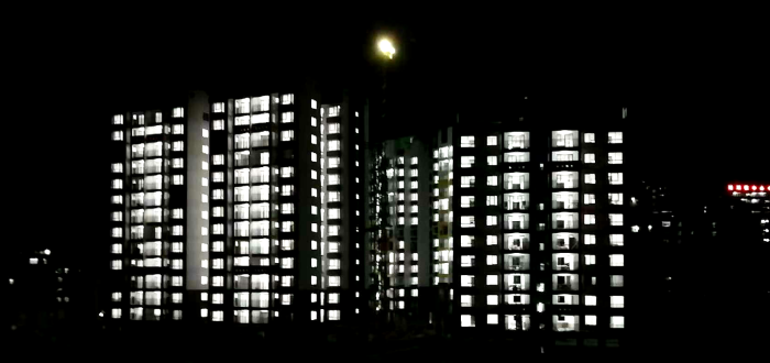 东兰县移民安设幼区(EPC)项目夜景。李乐 摄.png