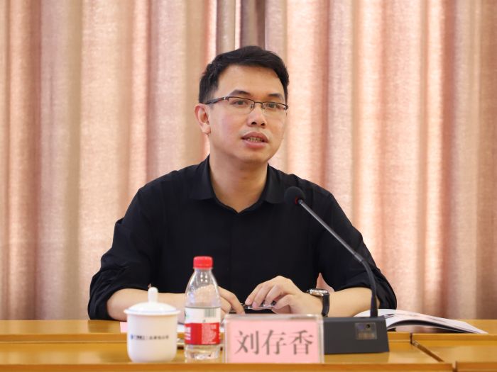 刘存香讲话。李立云 摄.jpg