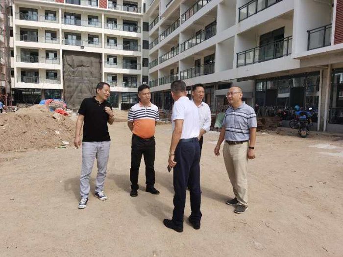 查抄现场。梁红玉 摄.jpg