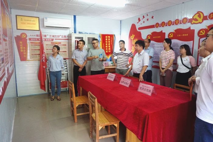 47观摩现场。谢微旋 摄.jpg