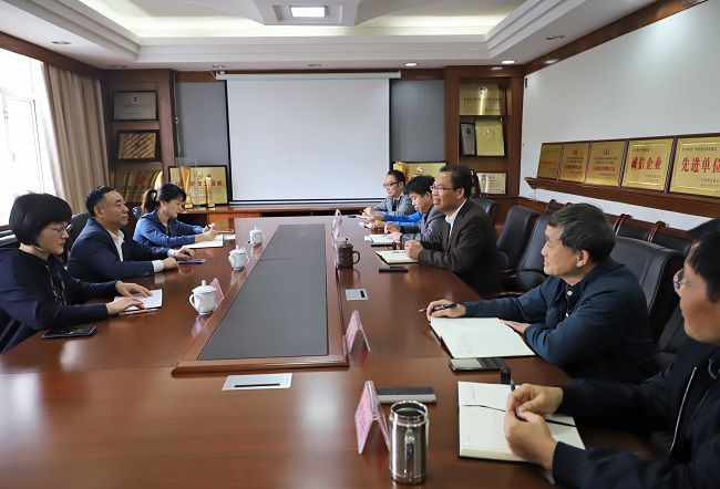 会议现场.jpg