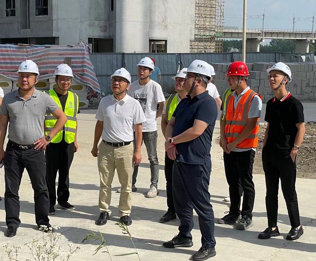 调研现场。王尊业 摄（建图）.jpg