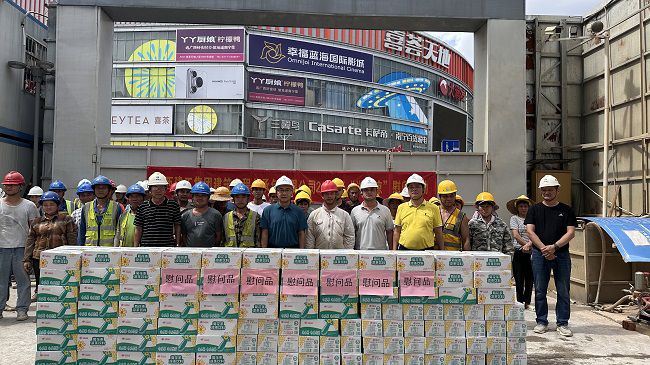 活动合影。容芝雅 摄（建图）.jpg